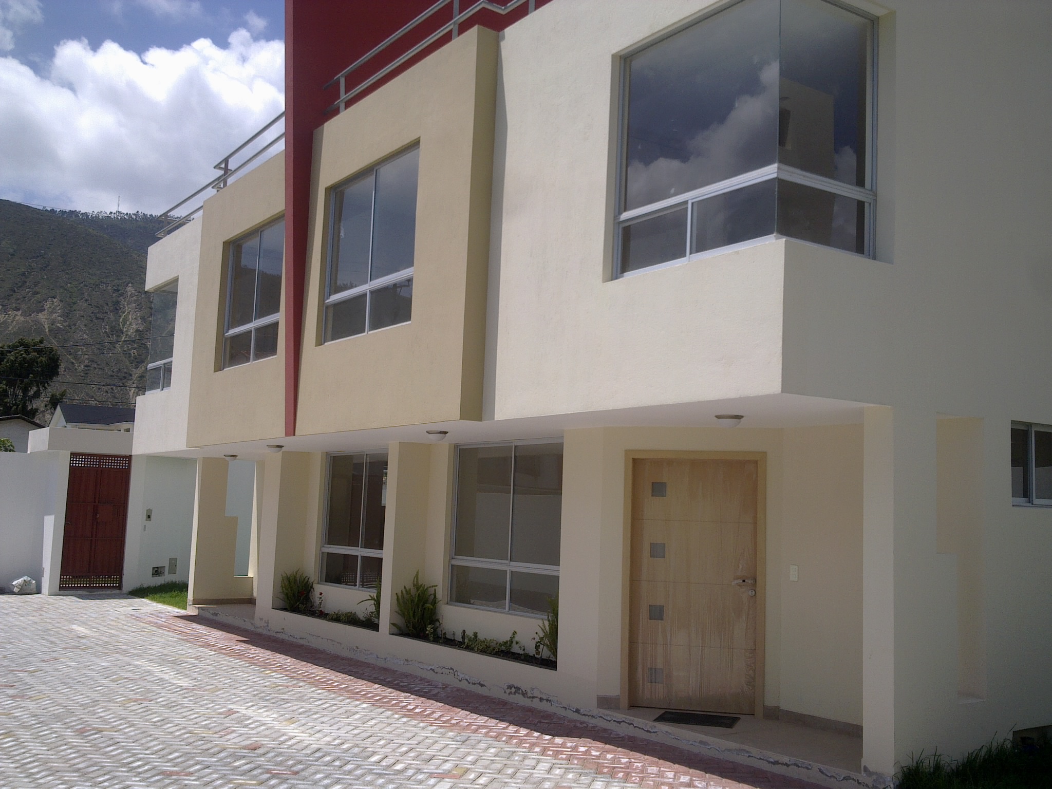 Casas Pomasqui Conjunto Alkadia